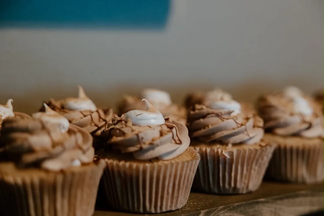 Caramel buttercream swirl cupcakes